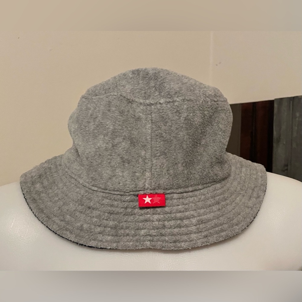 Reversible Fleece Bucket Hat - Picture 4 of 5